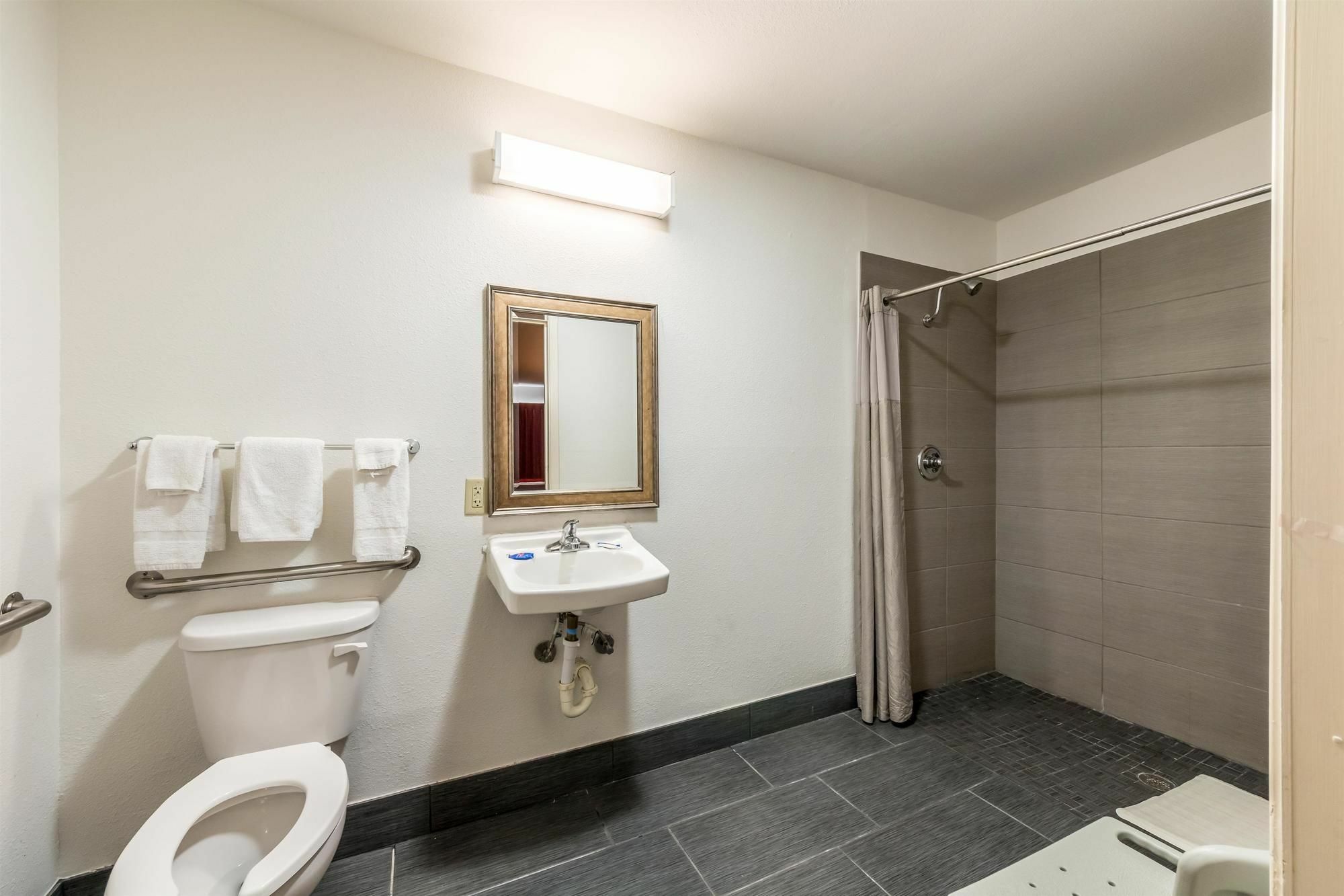6-san Antonio, Tx - South Ww White Rd Hotel 2*