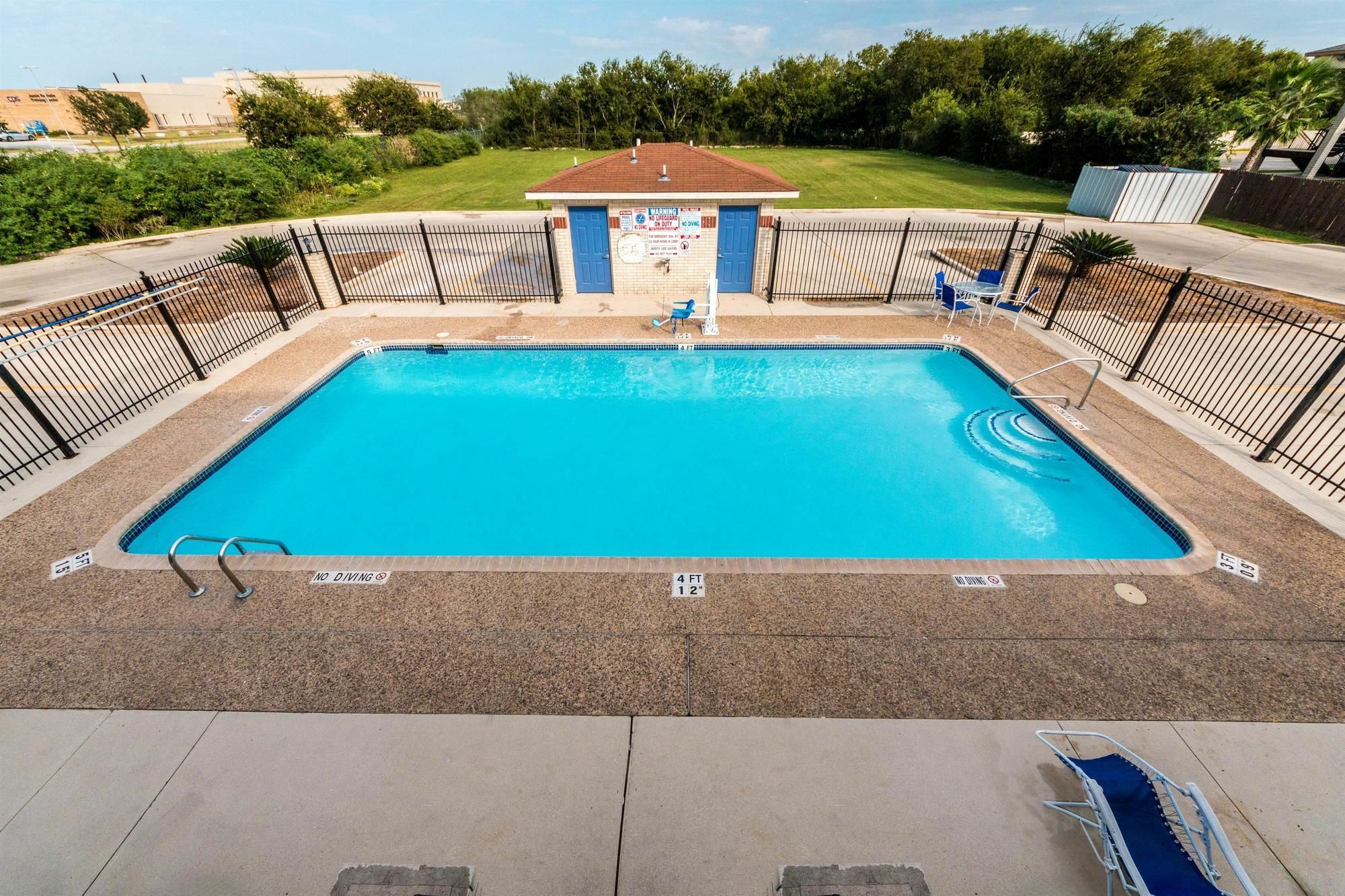 6-san Antonio, Tx - South Ww White Rd 2* San Antonio