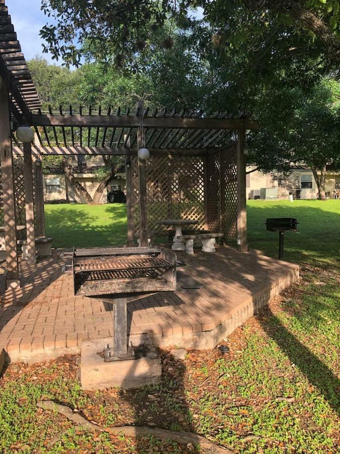 Gated Subdivision Contemporary Yet Cozy Fun San Antonio