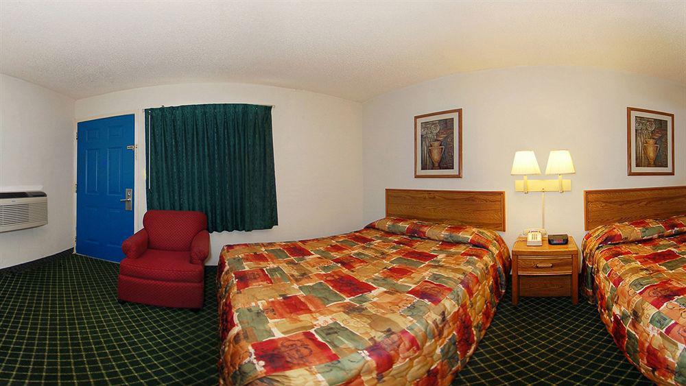 Inn Rodeway Lackland Afb - Seaworld San Antonio