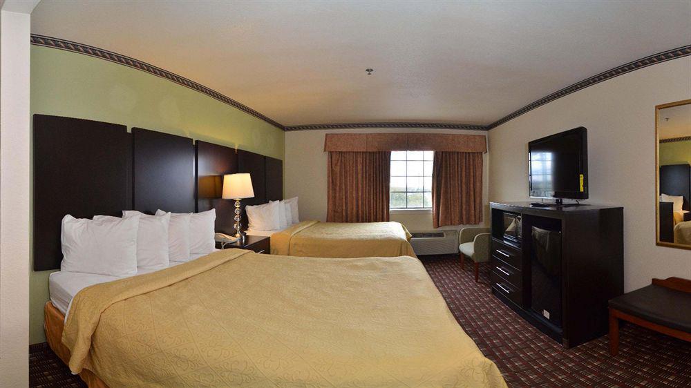 Quality Near Seaworld - Lackland Hotel 3*