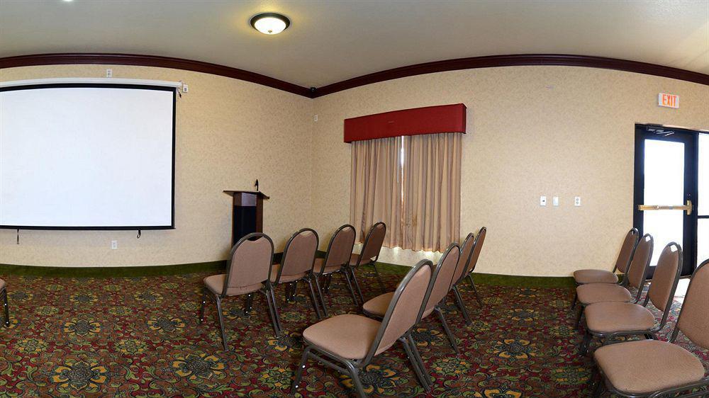 Surestay By Western Near Seaworld Hotel 3*