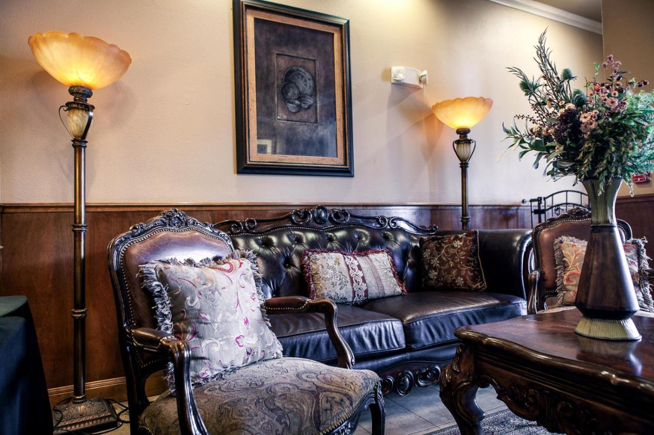 O'brien Riverwalk Boutique
