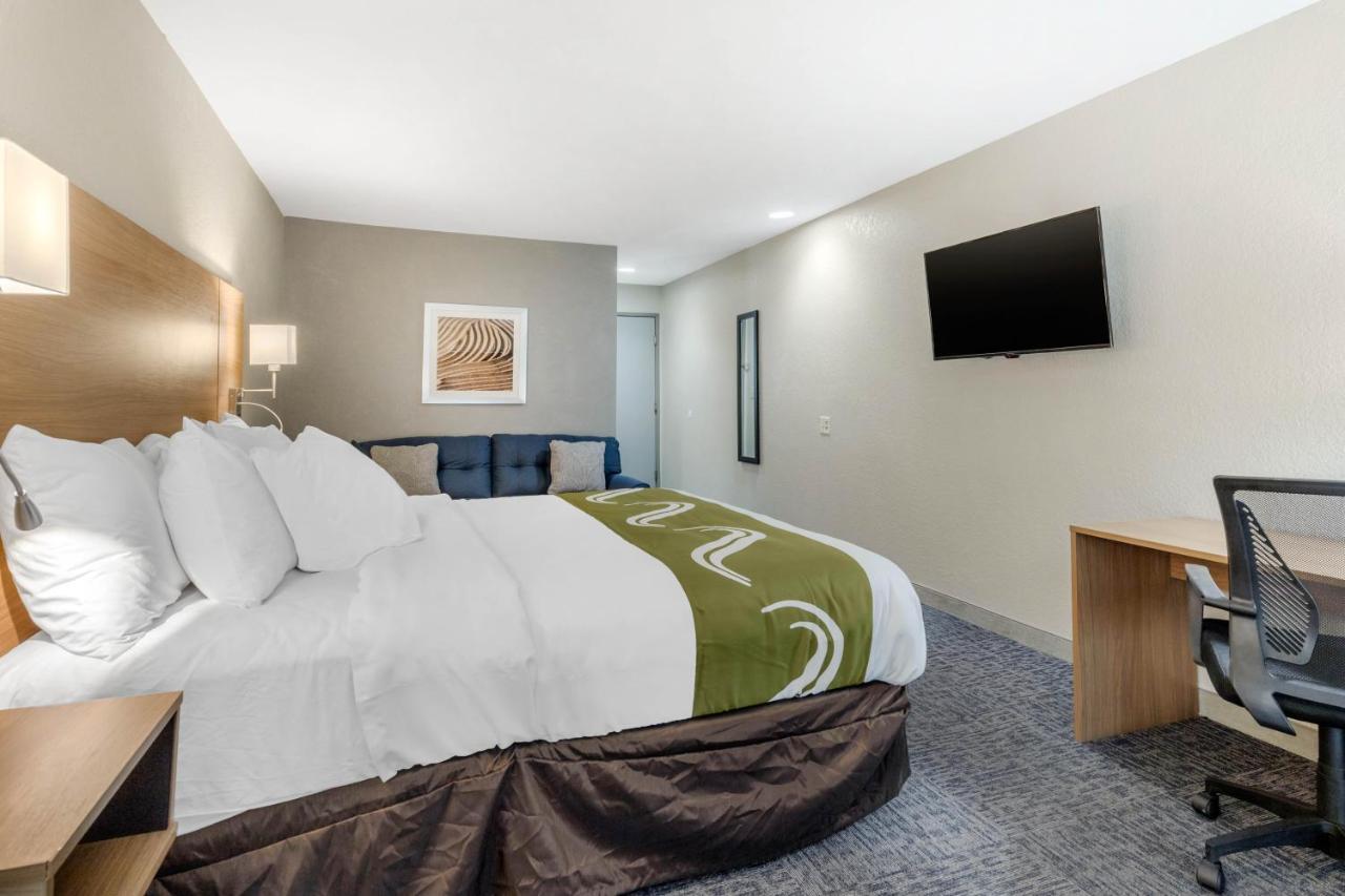 Quality Downtown - Near Market Square 2*