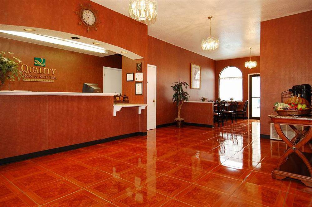 Super 8 By Wyndham At I-10 Motel