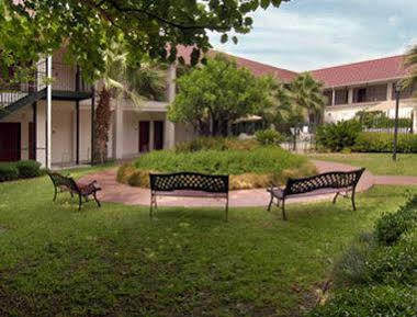Hotel Howard Johnson By Wyndham &