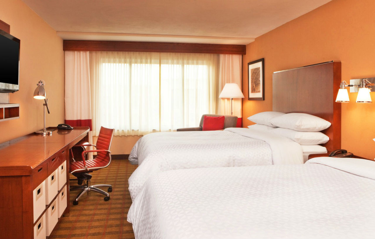 Drury & Airport Hotel 3*