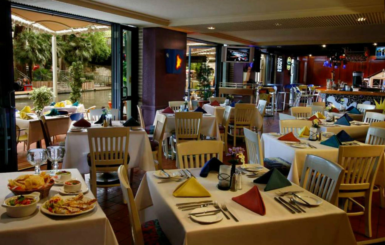 Hilton Palacio Del Rio 4*