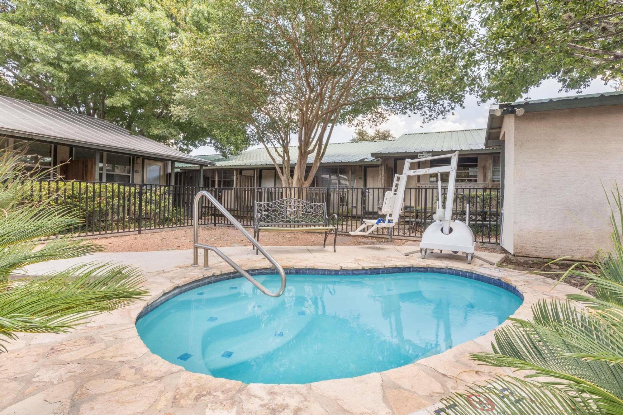 Hotel Salado Creek