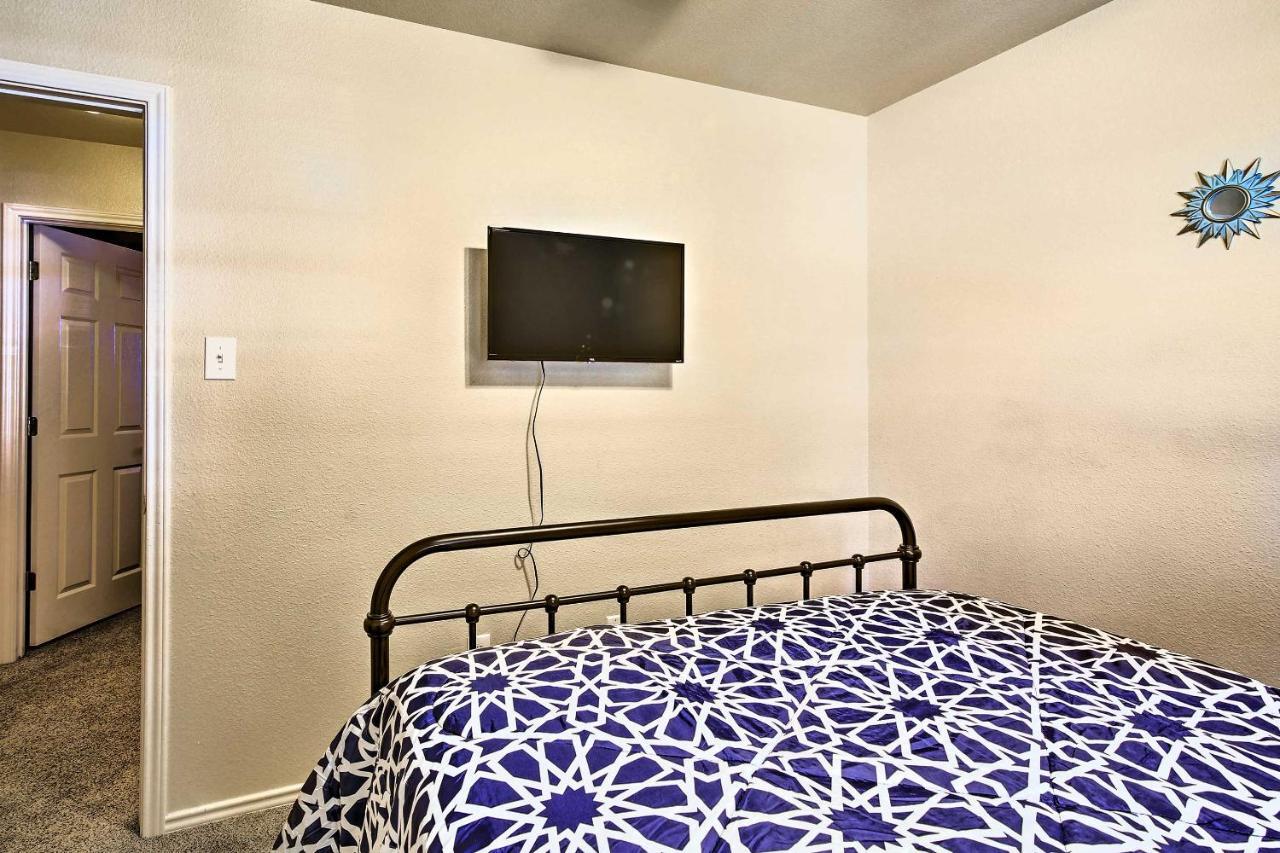 Holiday home Abode With Yard Less Than 4 Mi To Lackland San Antonio
