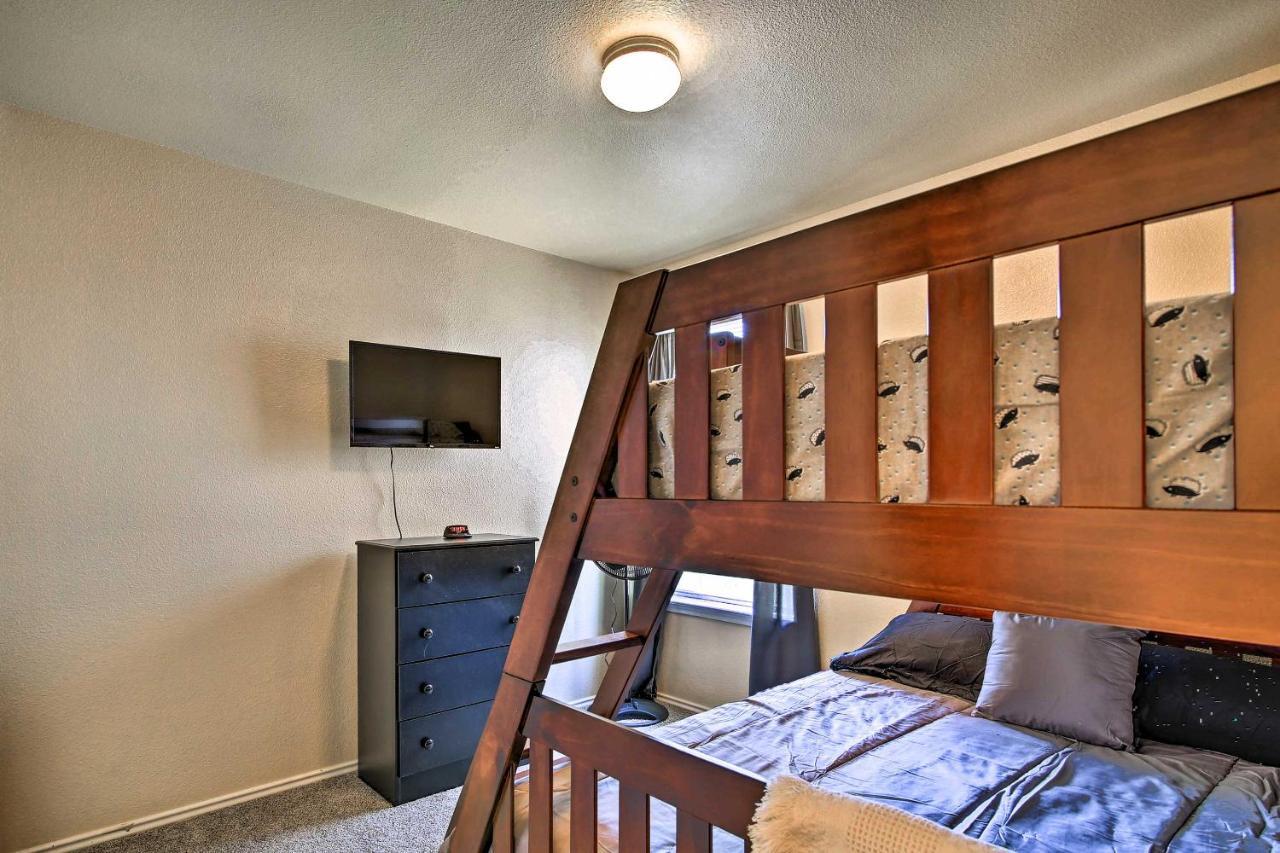 Holiday home Abode With Yard Less Than 4 Mi To Lackland