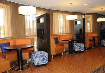Hotel Courtyard By Marriott North Stone Oak At Legacy 3*