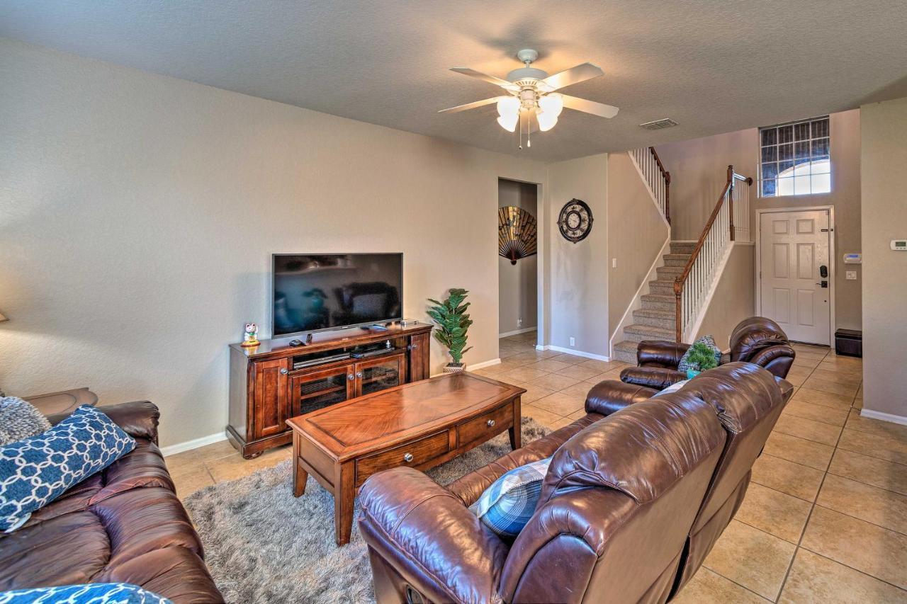 Holiday home Spacious - 5 Miles To Seaworld! *