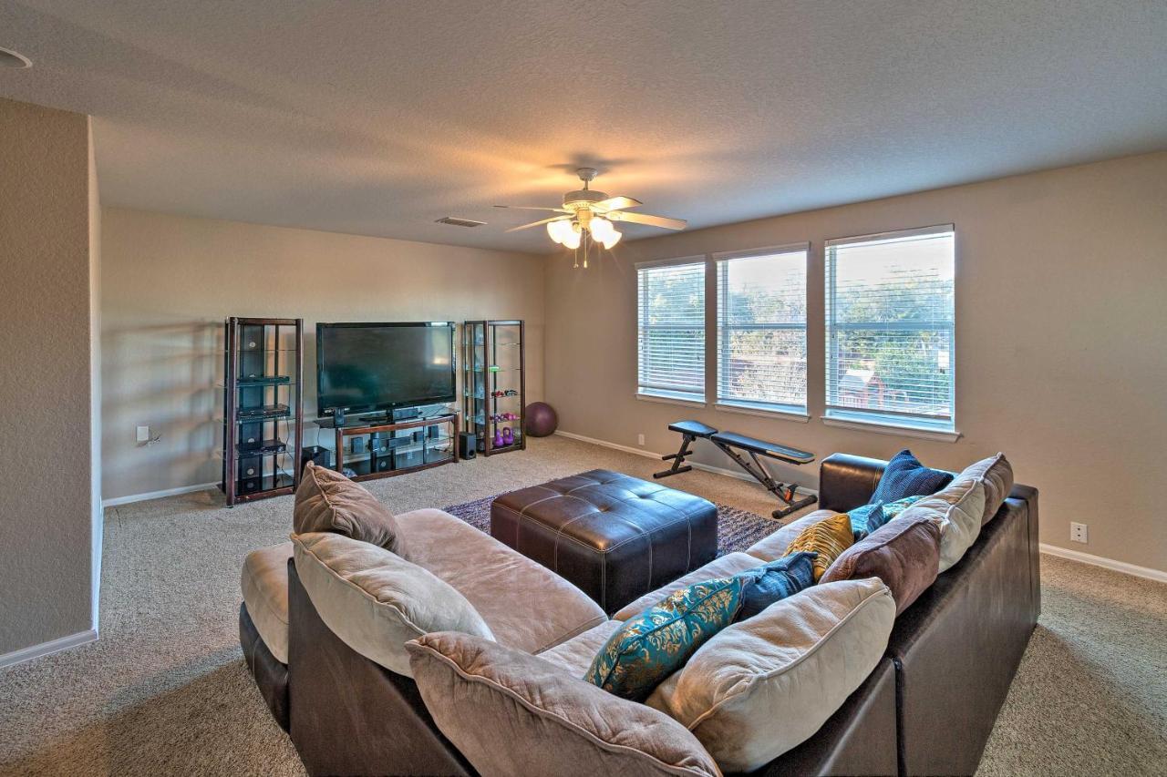 Spacious - 5 Miles To Seaworld! Holiday home