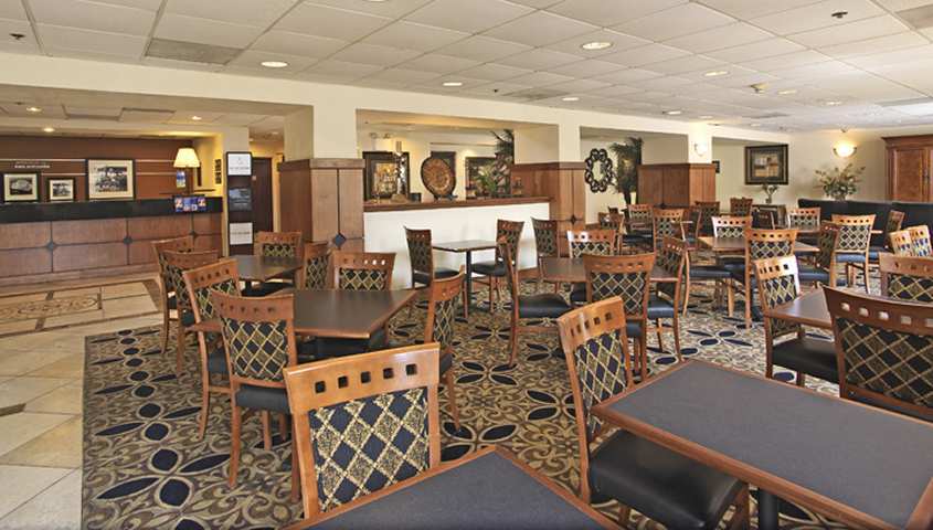 Hampton Downtown Hotel 3*
