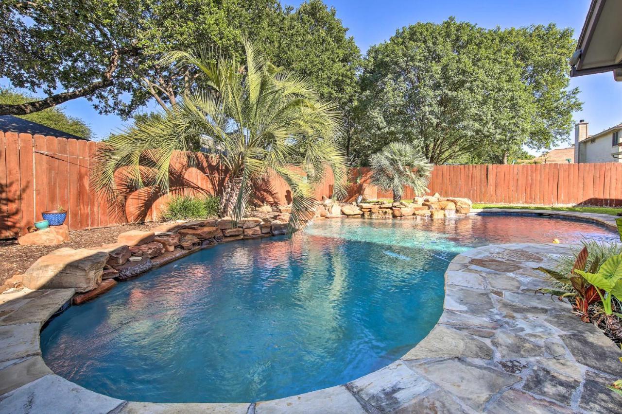 Peaceful Oasis With Private Pool And Grill * San Antonio