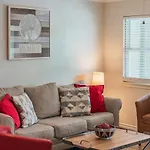 Beautiful Home At Botanical Gardens