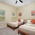 Spacious, Sleeps 6, St Phillips, King Bed