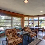 Spacious San Antonio Home About 5 Mi To Downtown!