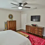 San Antonio, Casa Blanca In Castle Hills