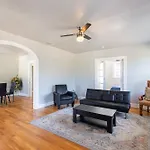 Luxurious 3 Bedroom Near Downtown And Convention Center