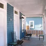 Downtown Tower View 2Br2Ba Family Friendly