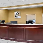 Quality Inn & Suites Airport North - Stone Oak