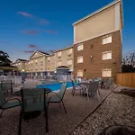 Quality Inn & Suites Airport North - Stone Oak