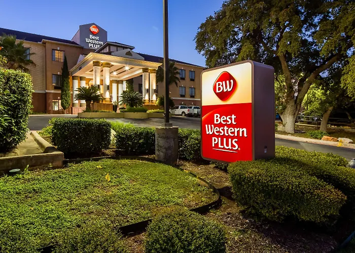 Best Western Plus Hill Country Suites - San Antonio