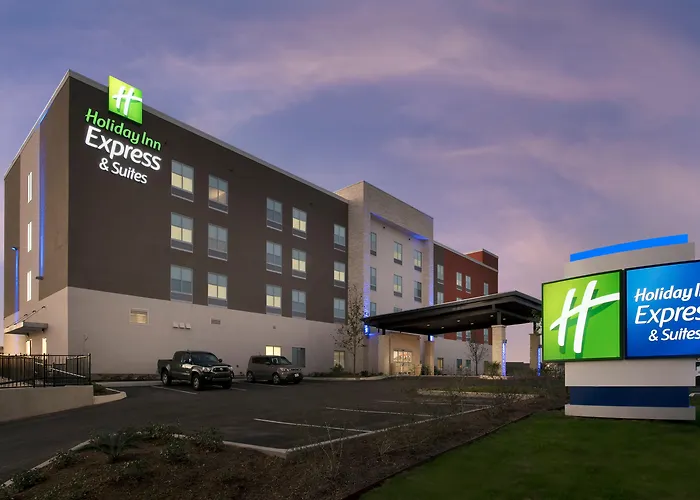 Holiday Inn Express & Suites San Antonio North-Windcrest By Ihg