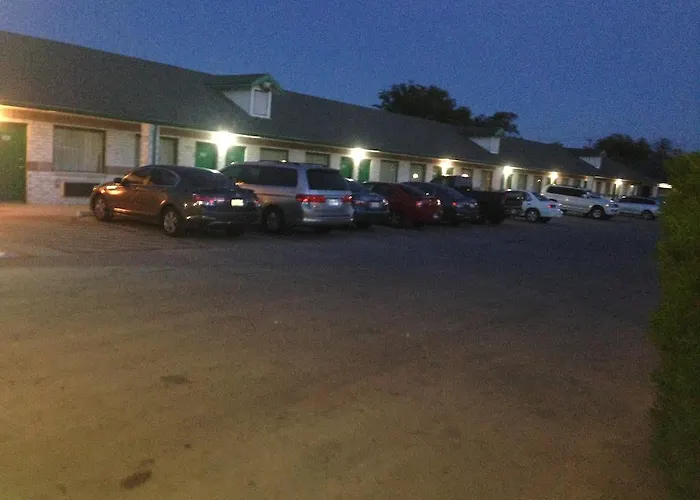 Safari Inn Motel