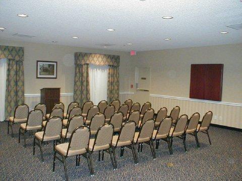 Quality & Airport North - Stone Oak Hotel