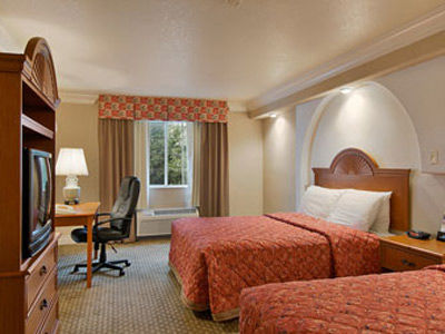 Days By Wyndham Airport San Antonio