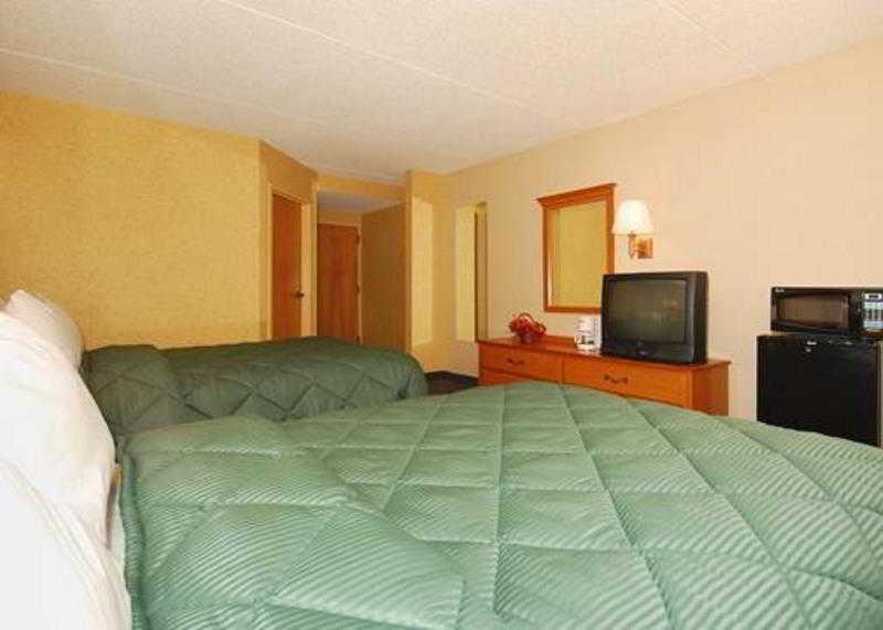 Spark By Hilton Northwest Near Six Flags 3* San Antonio