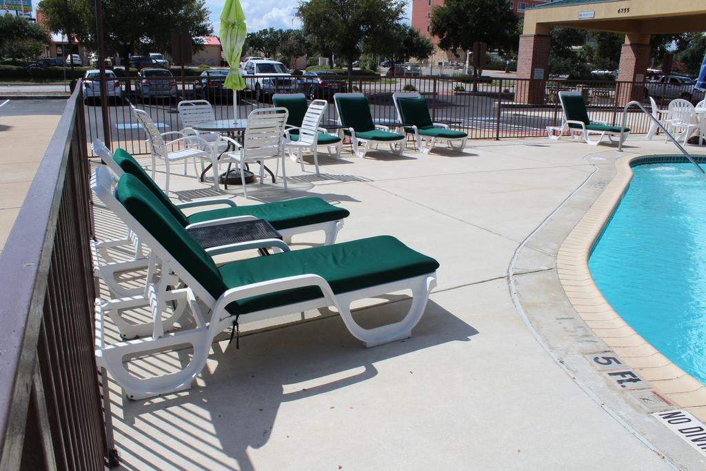 Spark By Hilton Northwest Near Six Flags San Antonio