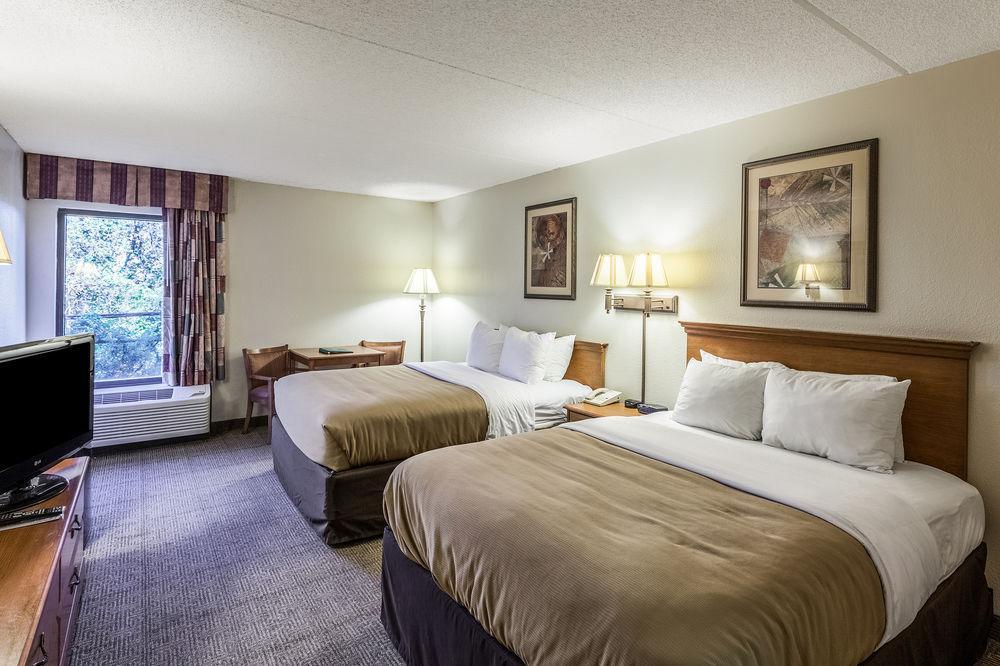 Spark By Hilton Northwest Near Six Flags 3* San Antonio