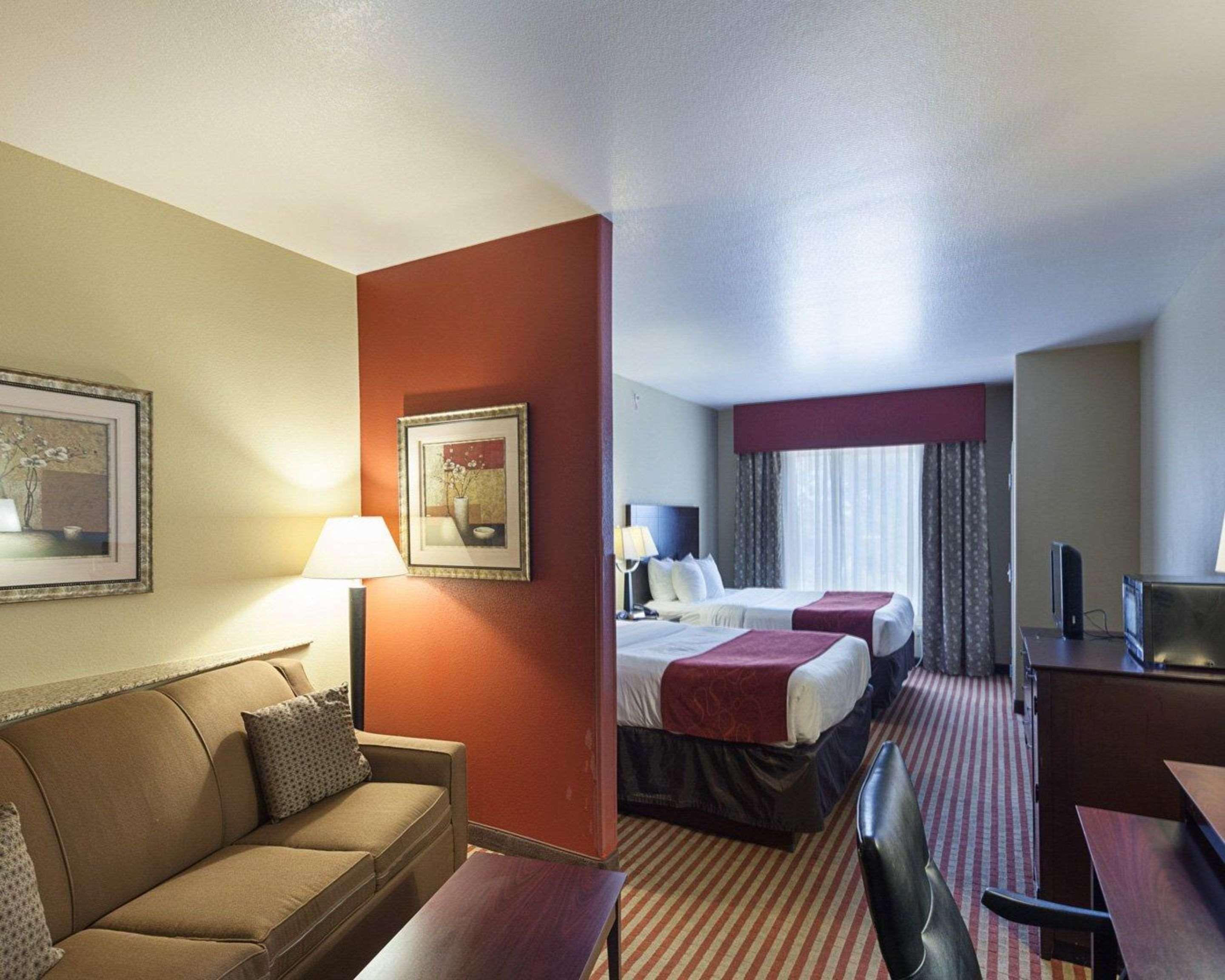 Hotel Comfort Medical Center Near Six Flags 3*