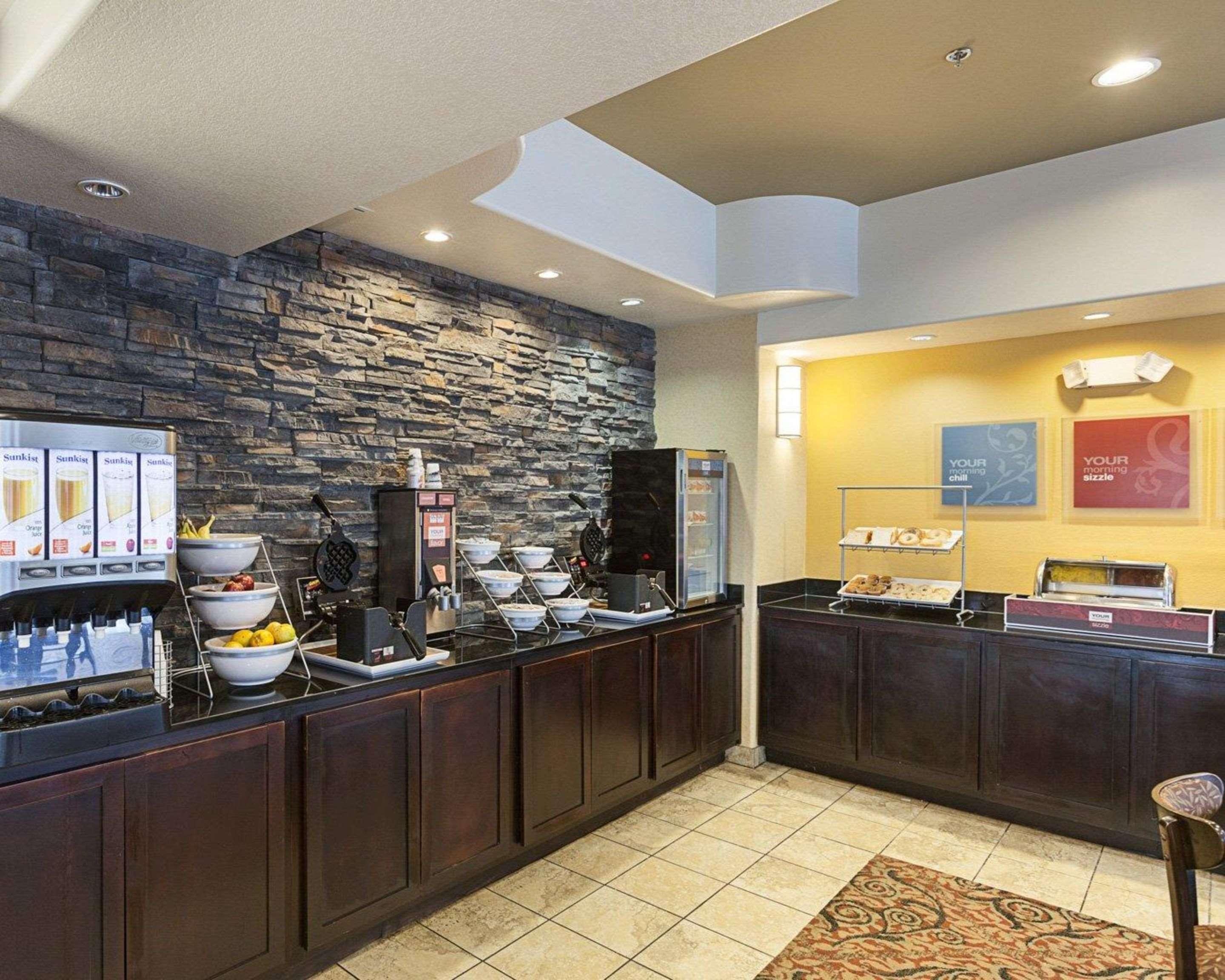 Comfort Medical Center Near Six Flags Hotel