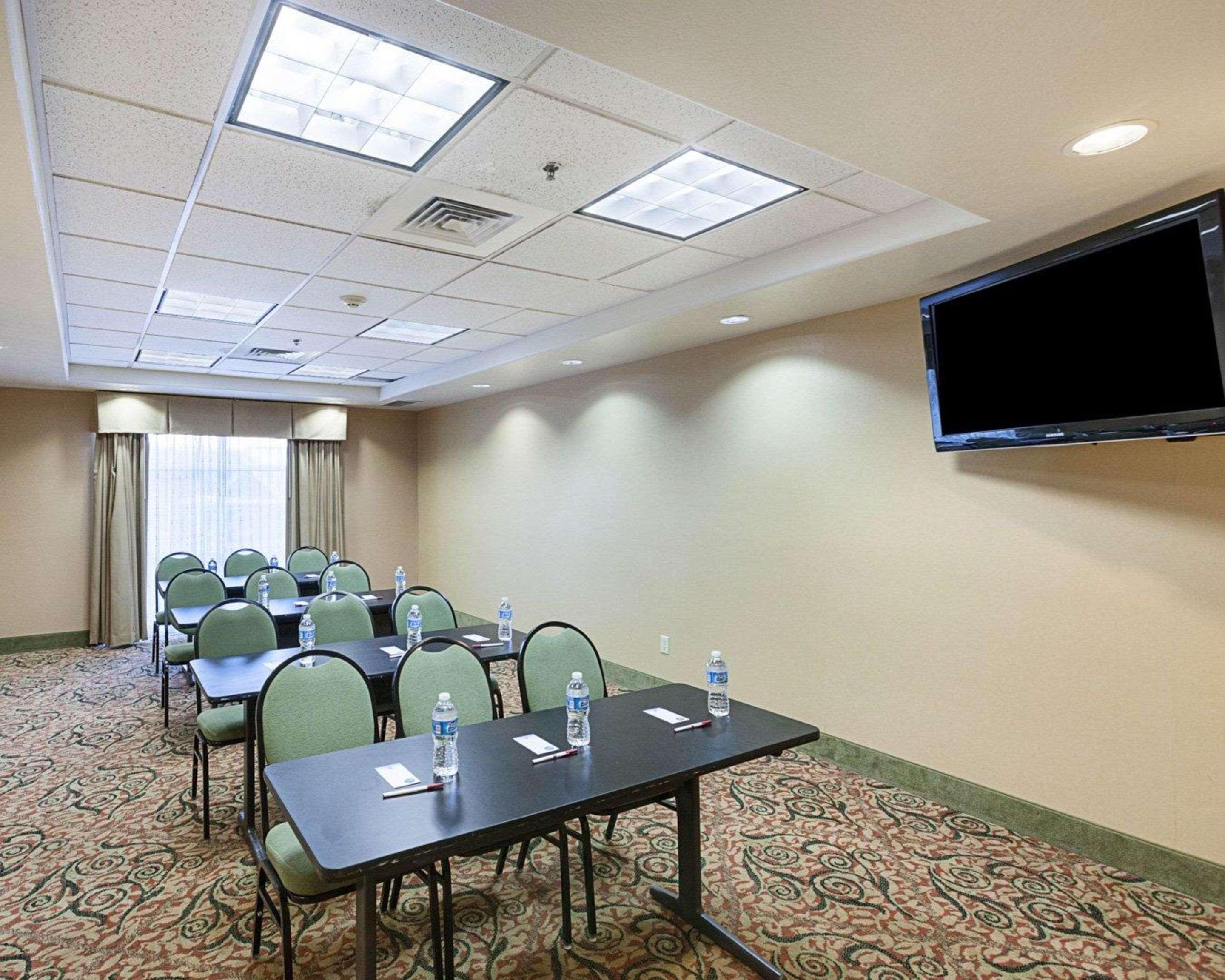 Comfort Medical Center Near Six Flags 3* San Antonio