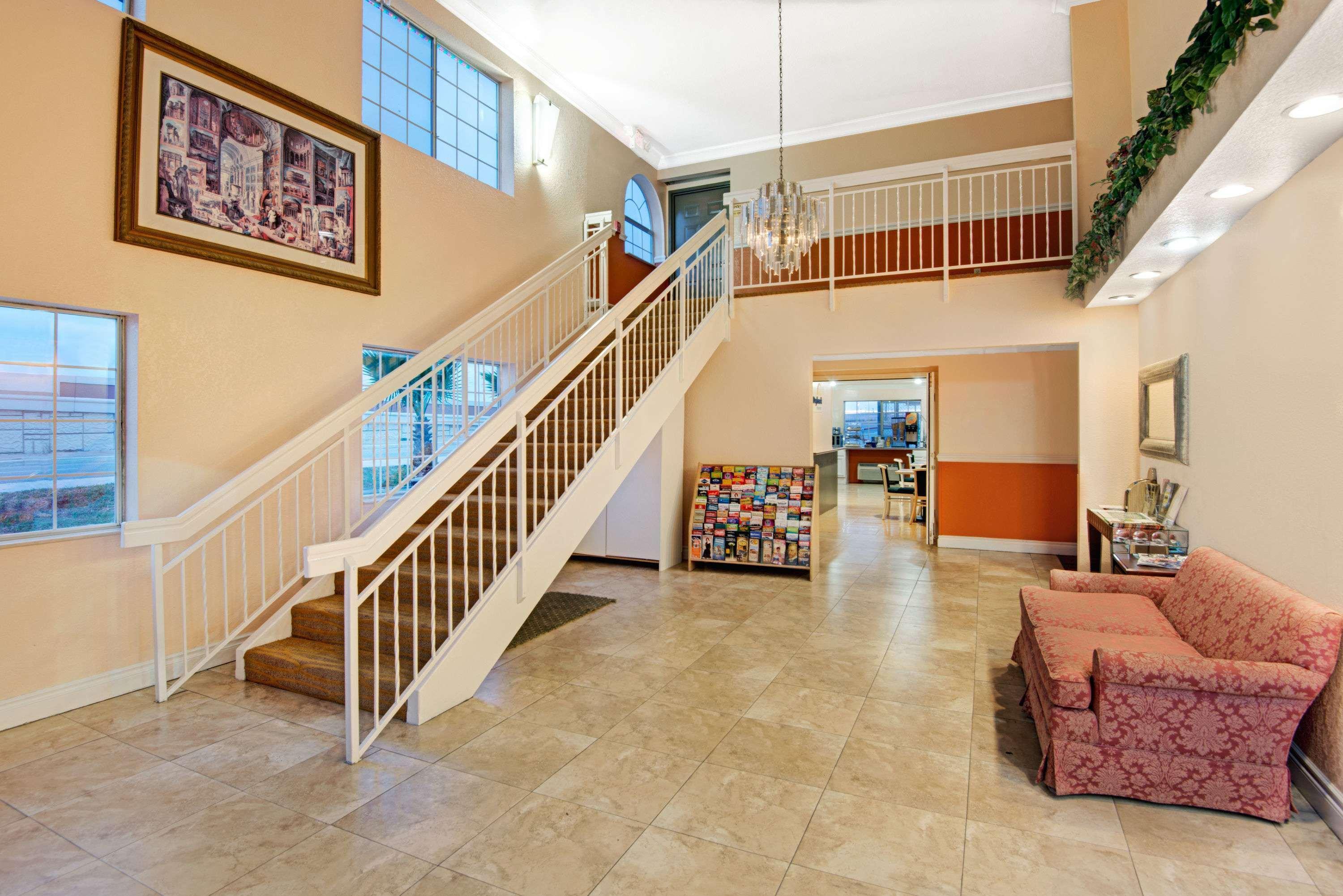 Hotel Days By Wyndham Airport San Antonio