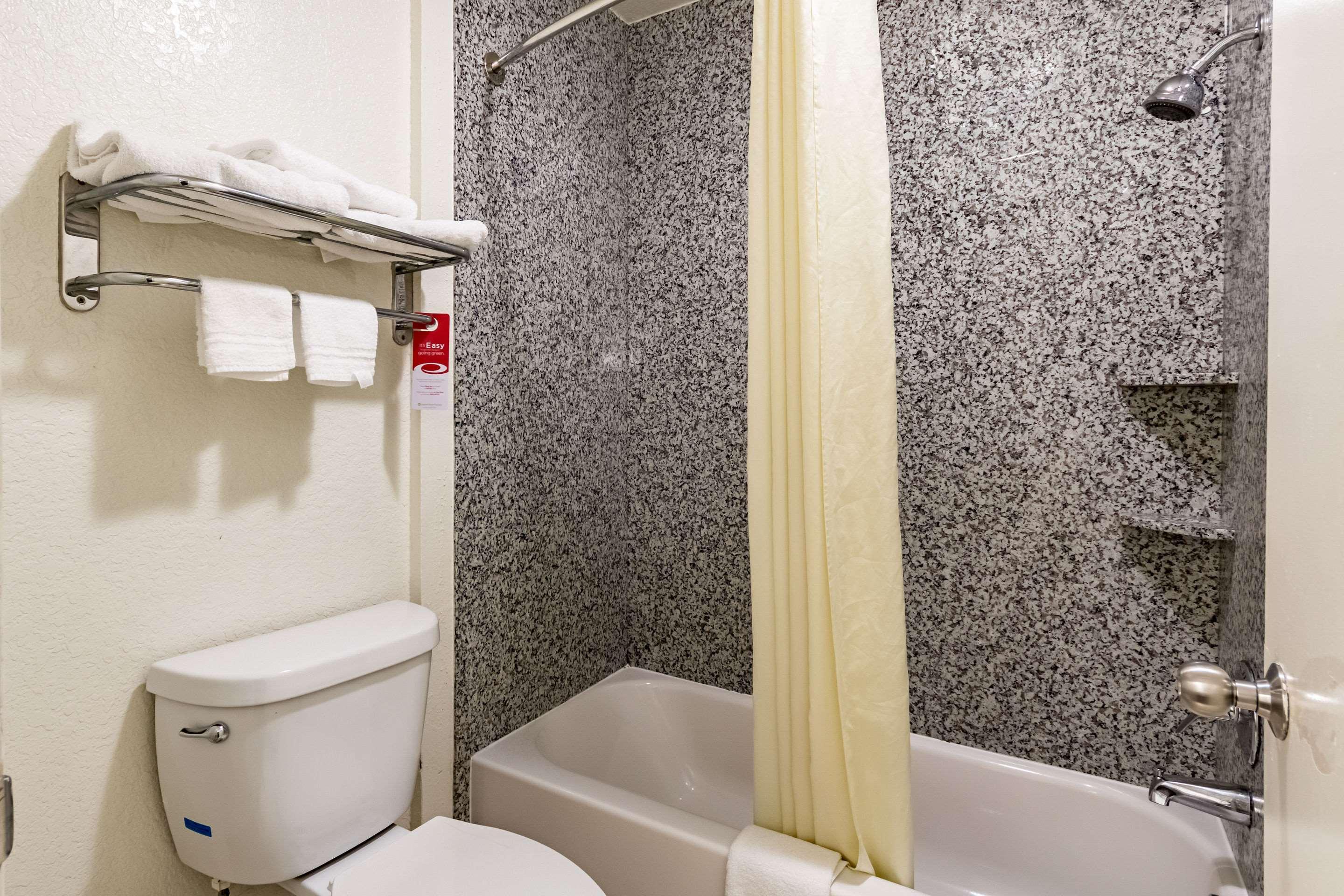 Hotel Econo Near Lackland Air Force Base-seaworld San Antonio