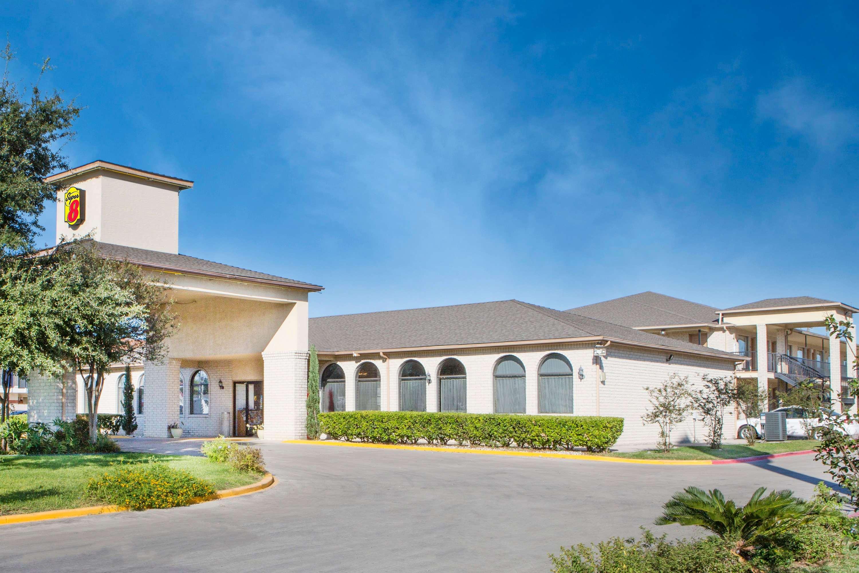 Super 8 By Wyndham At I-10 2* San Antonio