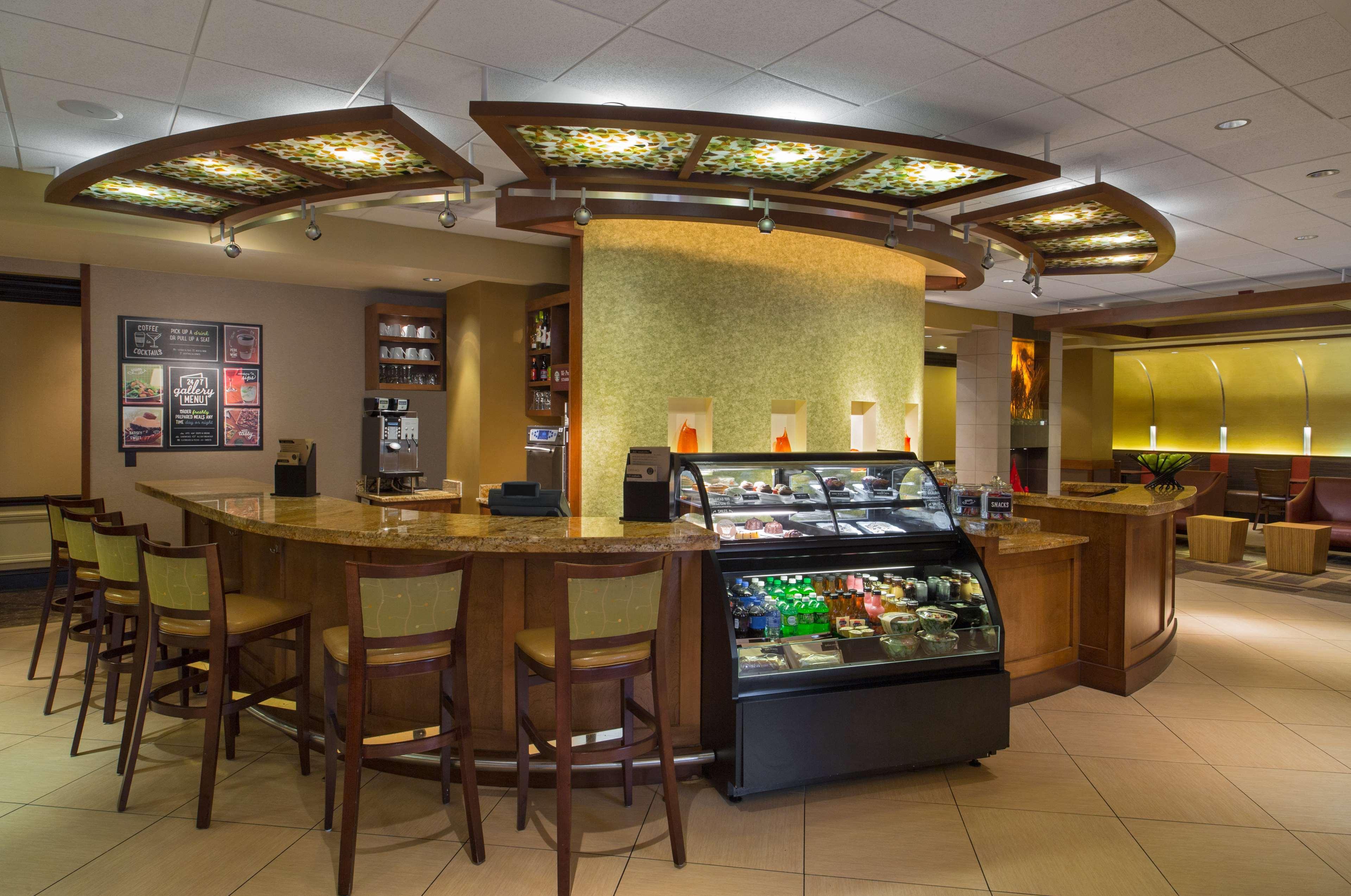 Hotel Hyatt Place North Stone Oak 3*