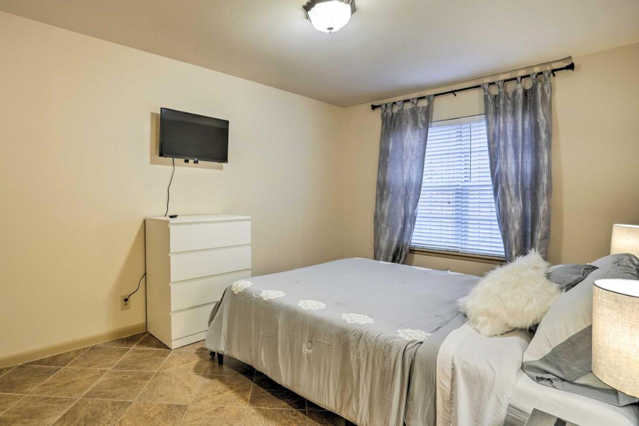 Cozy With Patio, 1 Mi To Airport! San Antonio