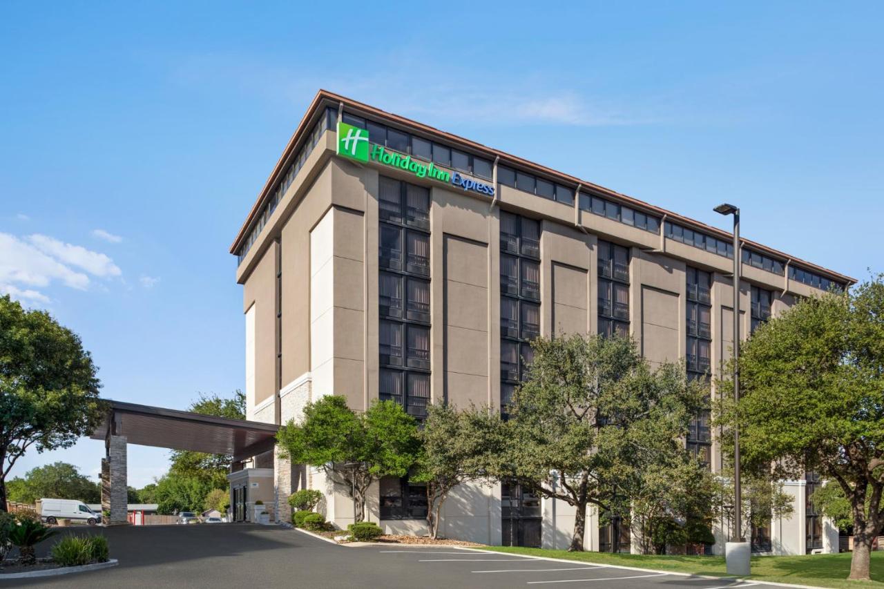 Express - Airport By Ihg San Antonio