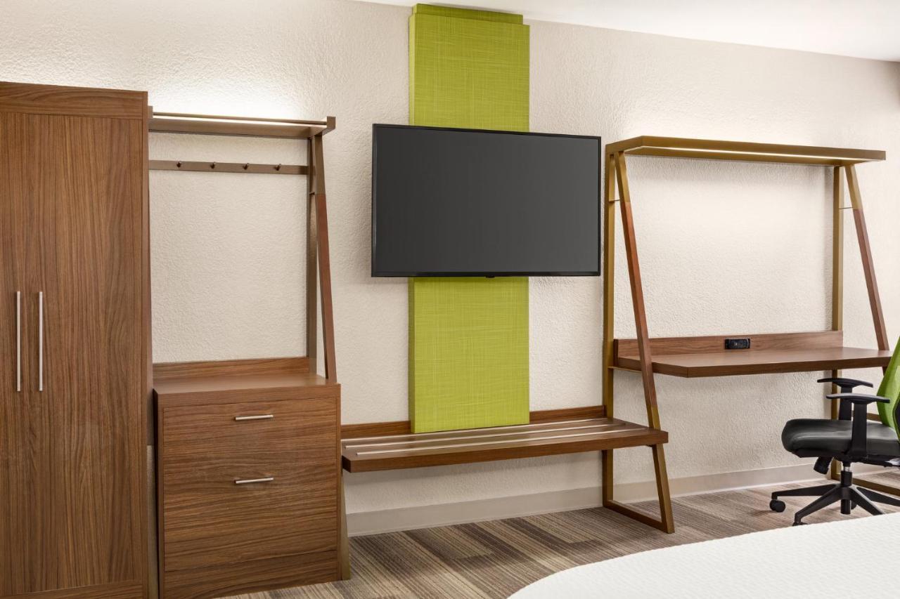 Hotel Express - Airport By Ihg San Antonio