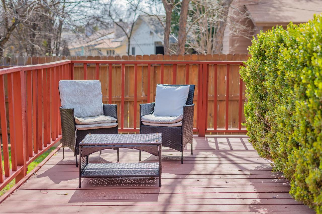 Beautiful House In An Upscale Neighborhood With Pool, Private Patio & Bbq *