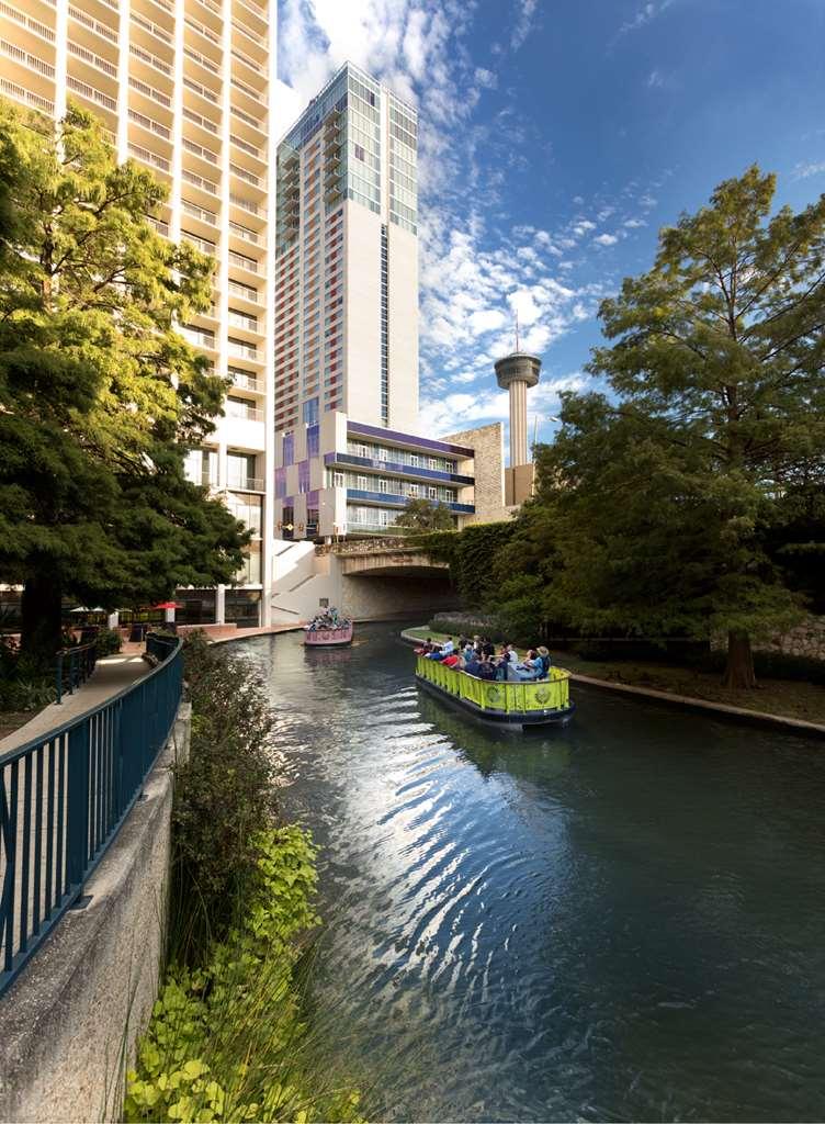 Grand Hyatt River Walk Hotel 4*