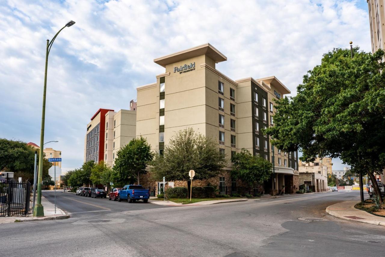 Fairfield & By Marriott Downtown/alamo Plaza Hotel