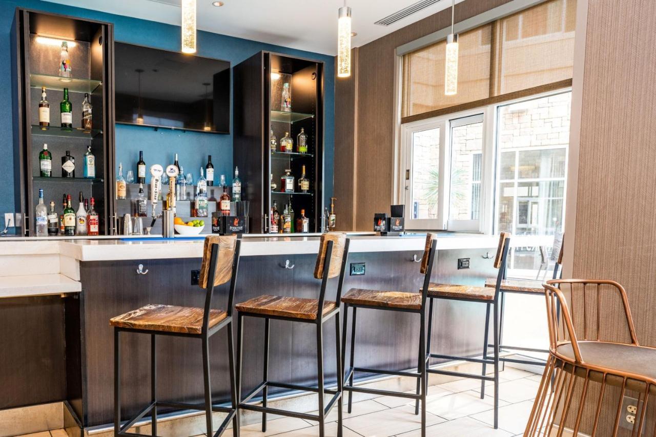 Fairfield & By Marriott Downtown/alamo Plaza 3*